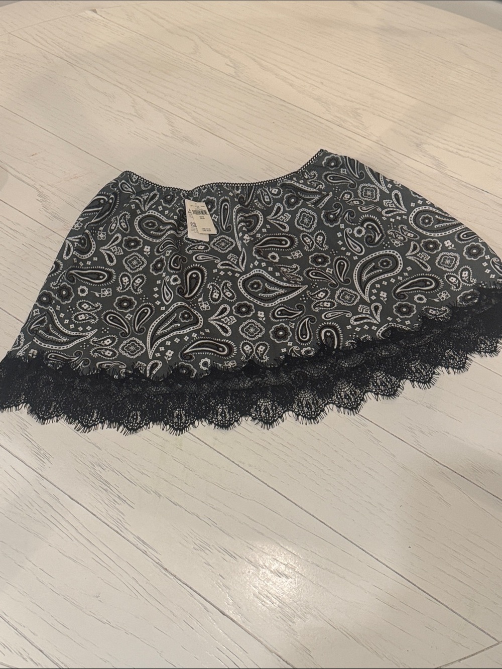 Women's AERIE Black Paisley Lace Trim Skirt
